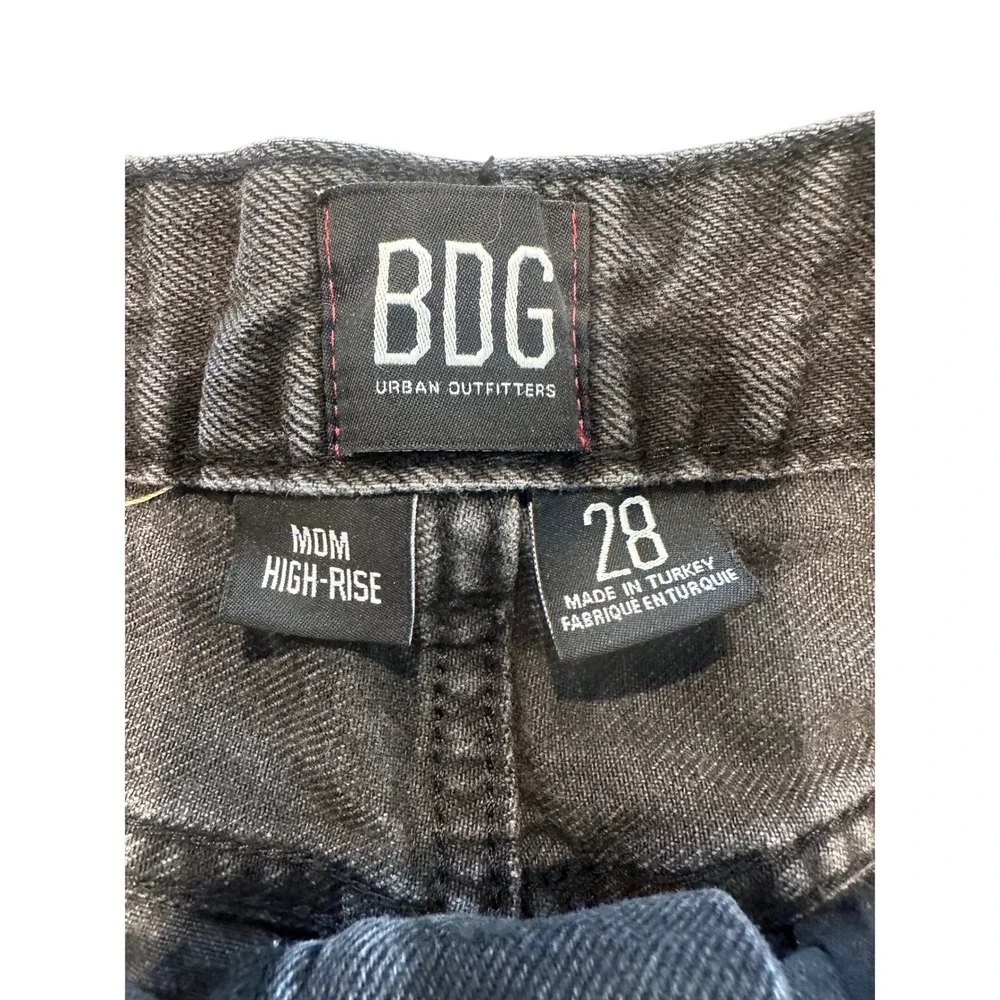 BDG Urban Outfitters Mom High-Rise Denim Shorts Washed Black Raw Hem Size 28
